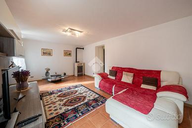 CASA INDIPENDENTE A BADIA CALAVENA