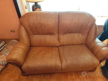 SET divano biposto e 2 poltrone singole in pelle 