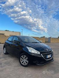 Peugeot 208 benzina