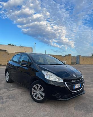 Peugeot 208 benzina
