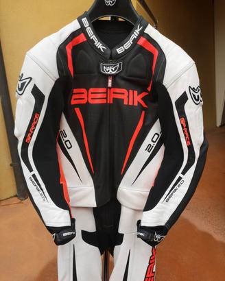 tuta moto 48 divisibile berik come NUOVA in pelle