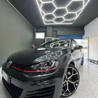 Volkswagen Golf GTI Performance 2.0 TSI 230 cv 3p