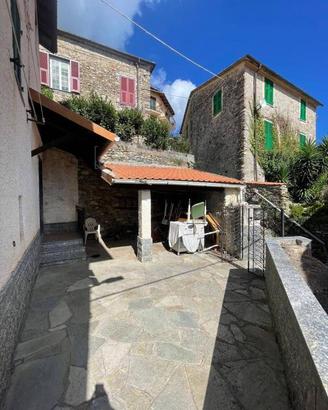Casa indipendente di 100 m² con 4 locali a Ranzo
