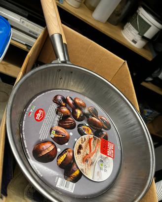 Padella per castagne