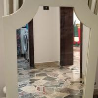 specchio shabby in legno 