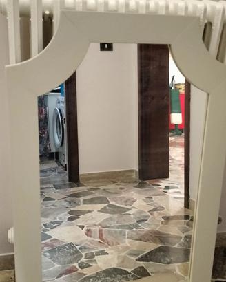specchio shabby in legno 