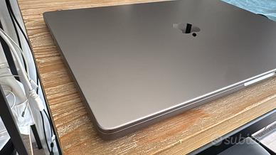 MacBook Pro 16″ M2 Pro 19Core RAM 16Gb, SSD 512Gb