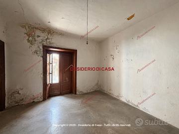 Casa, Belmonte Mezzagno.