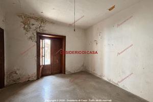 Casa, Belmonte Mezzagno.