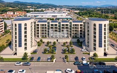 Appartamento di 103 m² con 3 locali e box auto a F