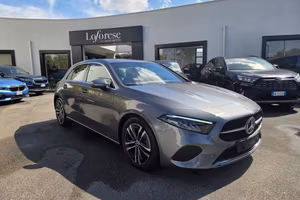 MERCEDES-BENZ A 180 d Automatic Advanced