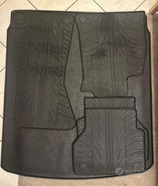 Tappetini e vasca baule per Audi A6