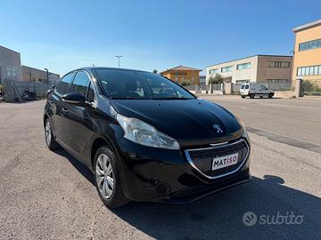 Peugeot 208 150000 KM GARANZIA 12 MESI
