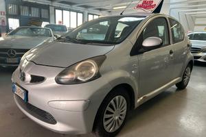 Toyota Aygo 1.0 12V VVT-i 5 porte Sol