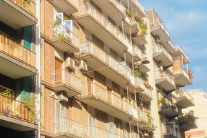 Bari via Quintino Sella- 137 mq- Doppia espsozione