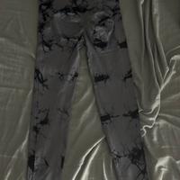 Leggins grigi con fantasia nera palestra