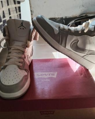 Air Jordan 1 Mid Nike 