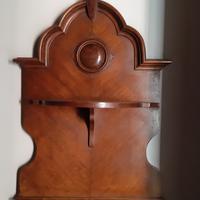 Antica mensola da appendere con interessante decò