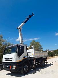 CAMION GRU IVECO MAGIRUS 190E31