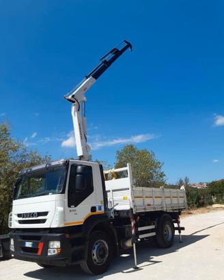 CAMION GRU IVECO MAGIRUS 190E31