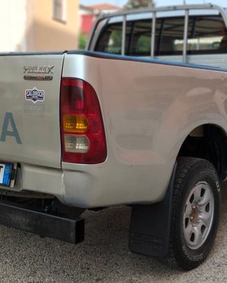 Toyota Hilux 2.5 D-4D 4WD Extra Cab PICK UP