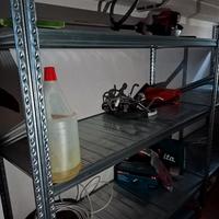 Scaffalature ad incastro per garage o cantina