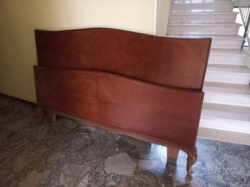 Letto matrimoniale  anni '50 stile Chippendale