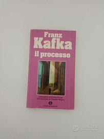 Franz Kafka - Il processo, 
Oscar Mondadori 1984