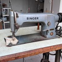 Macchina da cucire singer industriale
