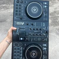 Ddj 400