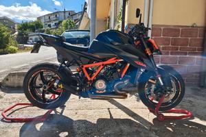 ktm superduke 1290 r anni 2023.