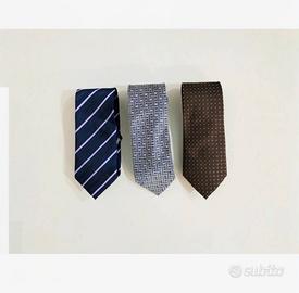 Elegante set di tre cravatte Egon von Fürstenberg.