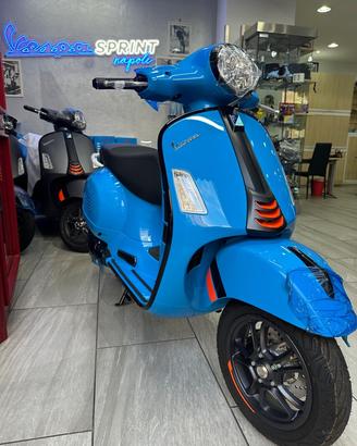 Piaggio Vespa 300 GTS hpe 310 super sport pronta c