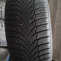 Pneumatici Nexen 215 45 z R18