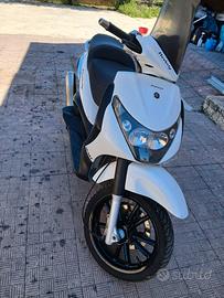 Piaggio Berverly 250