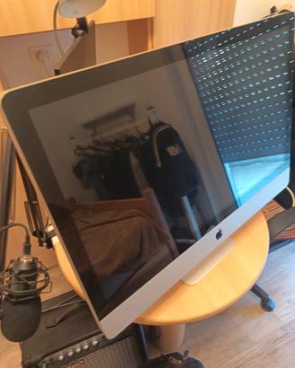 Apple iMac 27" (mid 2010)  Intel i5/8gb RAM