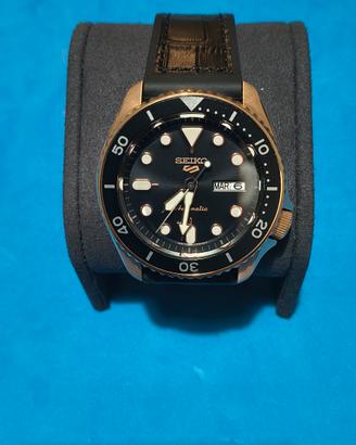 Seiko 5 Sports - movimento automatico. 