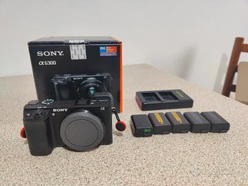 Sony A6300 corpo 7200 scatti + 5 batterie