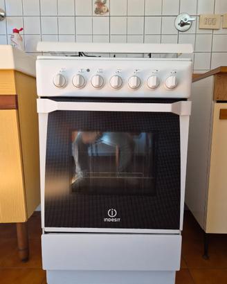 Cucina a gas Indesit
