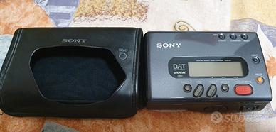 Registratore Dat Walkman TCD-D7 della Sony 