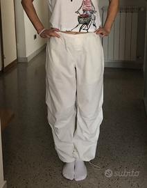 Pantaloni da donna Pull&Bear. Taglia M