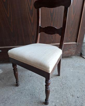 sedia antica lombarda 