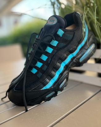 Nike airmax 95 col . Aurora green