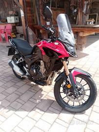Moto Honda x500 bicilindrica