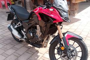Moto Honda x500 bicilindrica