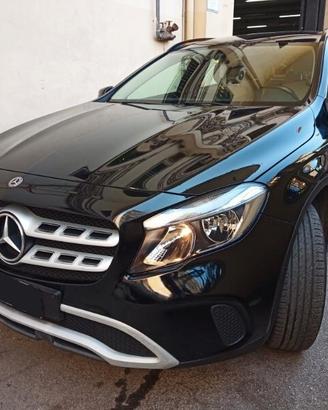 Mercedes-benz GLA 220 d Automatic 4Matic Premium