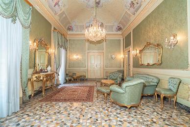 Rif.LF20| palazzo paterno'