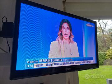 TELEVISIONE LG con BRACCIO da muro