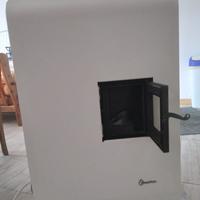 Stufa a pellet Wave bianca 7,6 kW – Come nuova