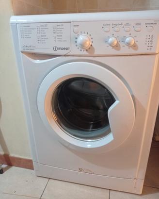 lavatrice Indesit 